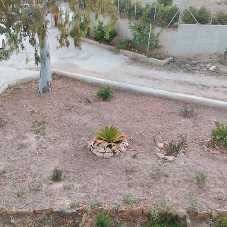 Coastal Garden Getaway Διαμέρισμα Βάρη Εξωτερικό φωτογραφία