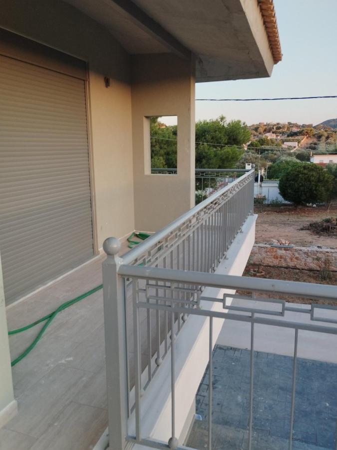 Coastal Garden Getaway Διαμέρισμα Βάρη Εξωτερικό φωτογραφία