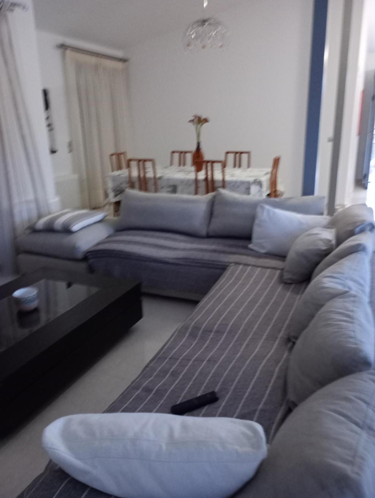 Coastal Garden Getaway Διαμέρισμα Βάρη Εξωτερικό φωτογραφία